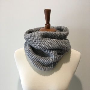 Knit infinity scarf